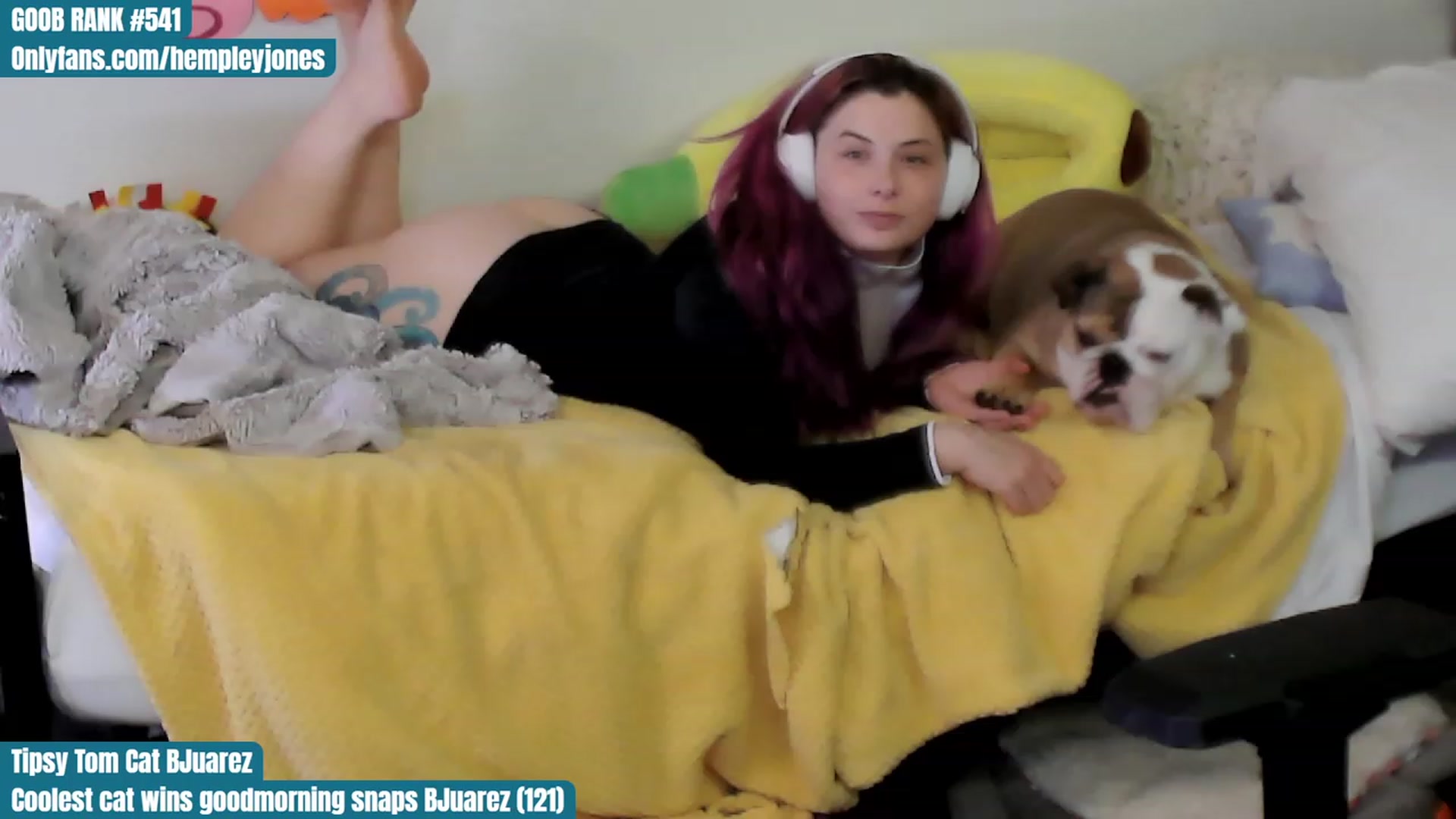 Gallery image thumbnail from Hempley's myfreecams stream on, 10/29/2023, 23:08 image 12 of 20