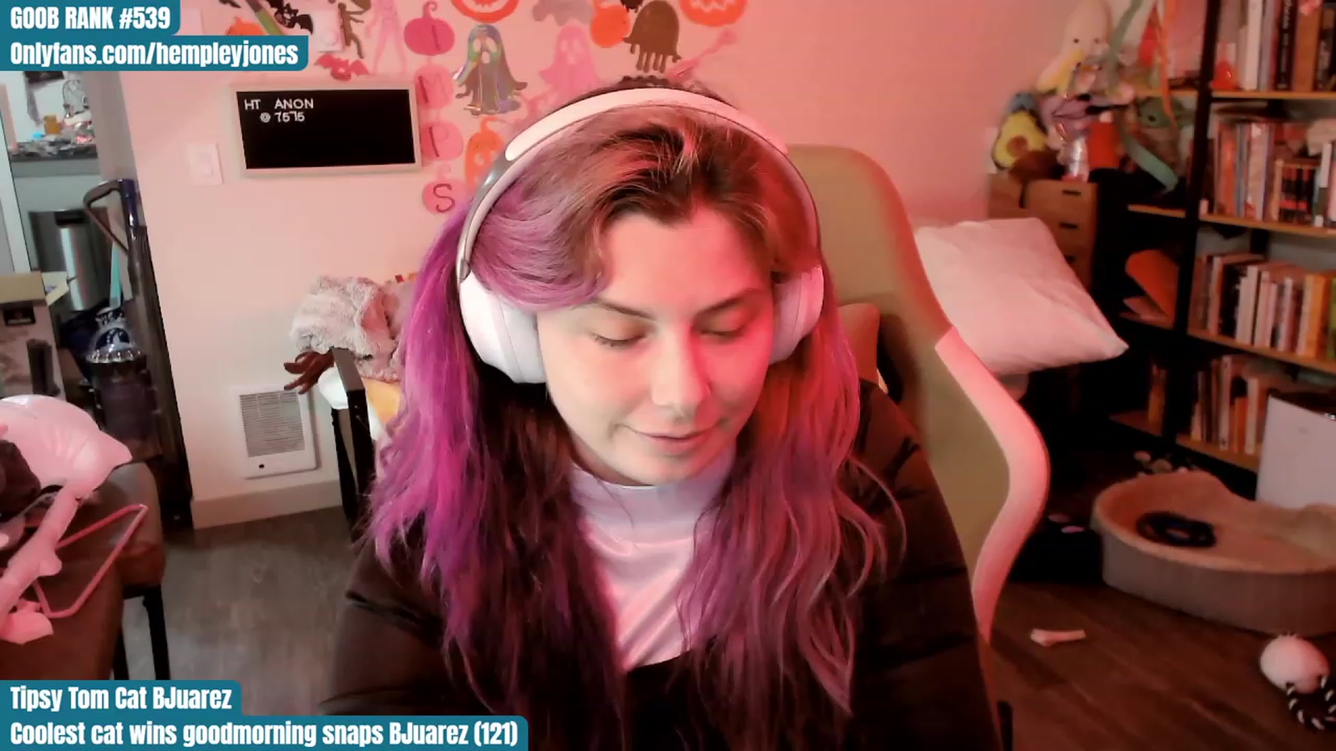 Gallery image thumbnail from Hempley's myfreecams stream on, 10/29/2023, 23:08 image 19 of 20