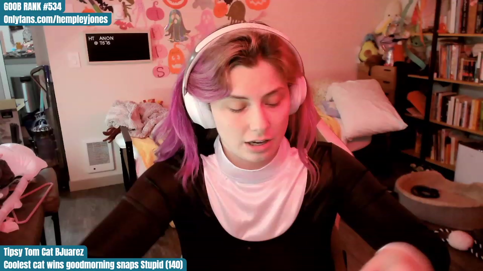 Gallery image thumbnail from Hempley's myfreecams stream on, 10/29/2023, 23:26 image 1 of 20