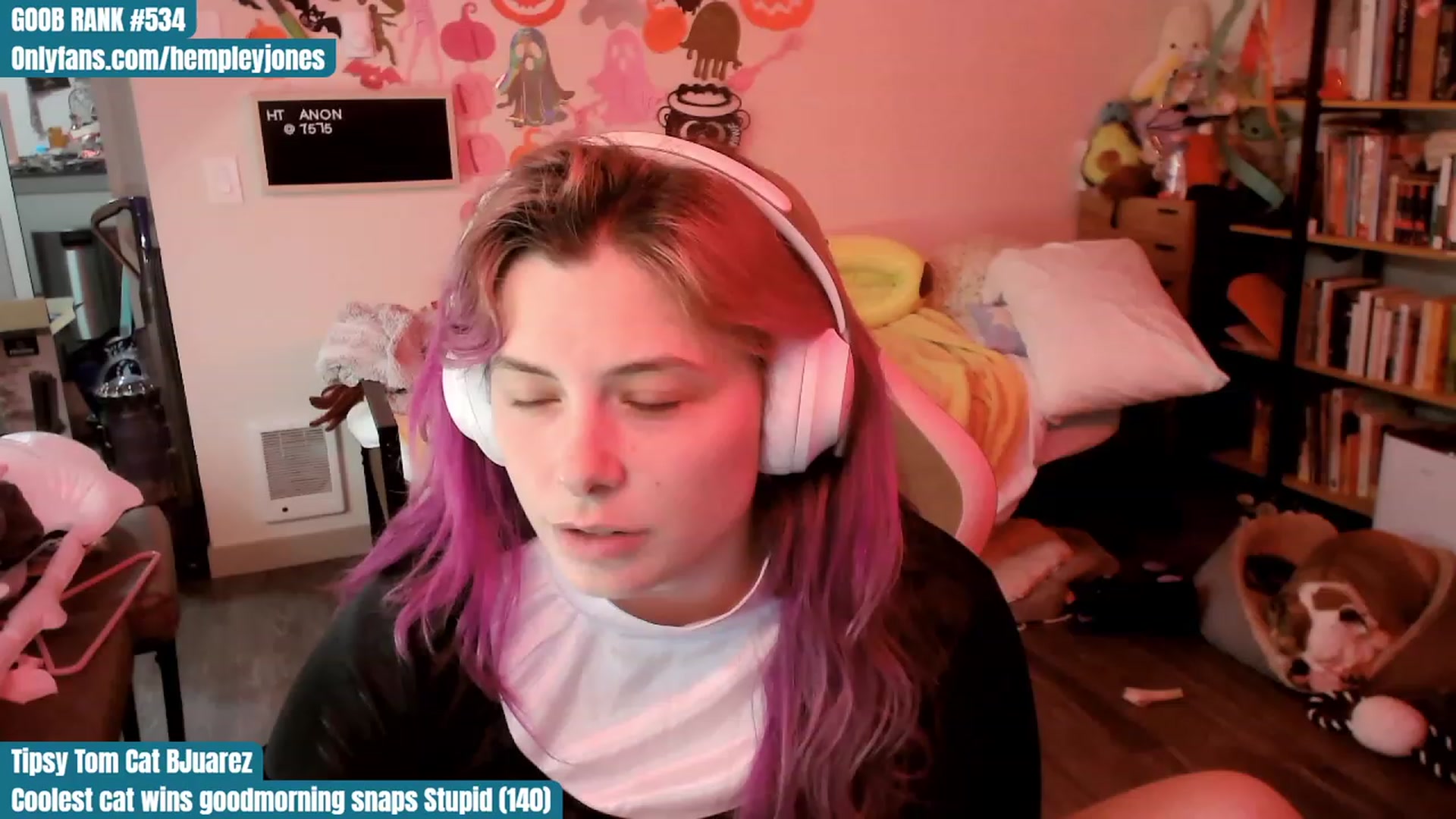Gallery image thumbnail from Hempley's myfreecams stream on, 10/29/2023, 23:26 image 9 of 20