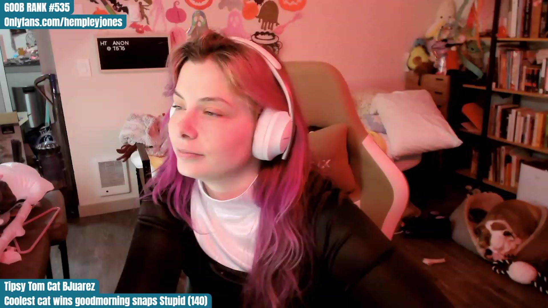 Gallery image thumbnail from Hempley's myfreecams stream on, 10/29/2023, 23:26 image 16 of 20