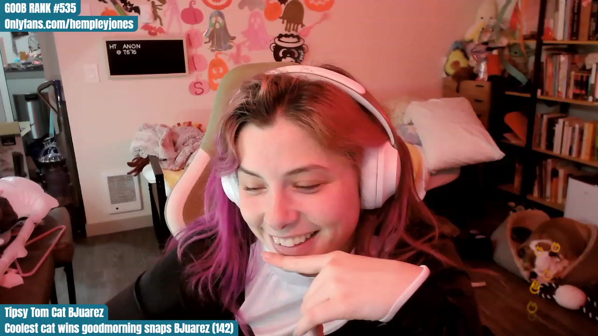 Gallery image thumbnail from Hempley's myfreecams stream on, 10/29/2023, 23:26 image 19 of 20