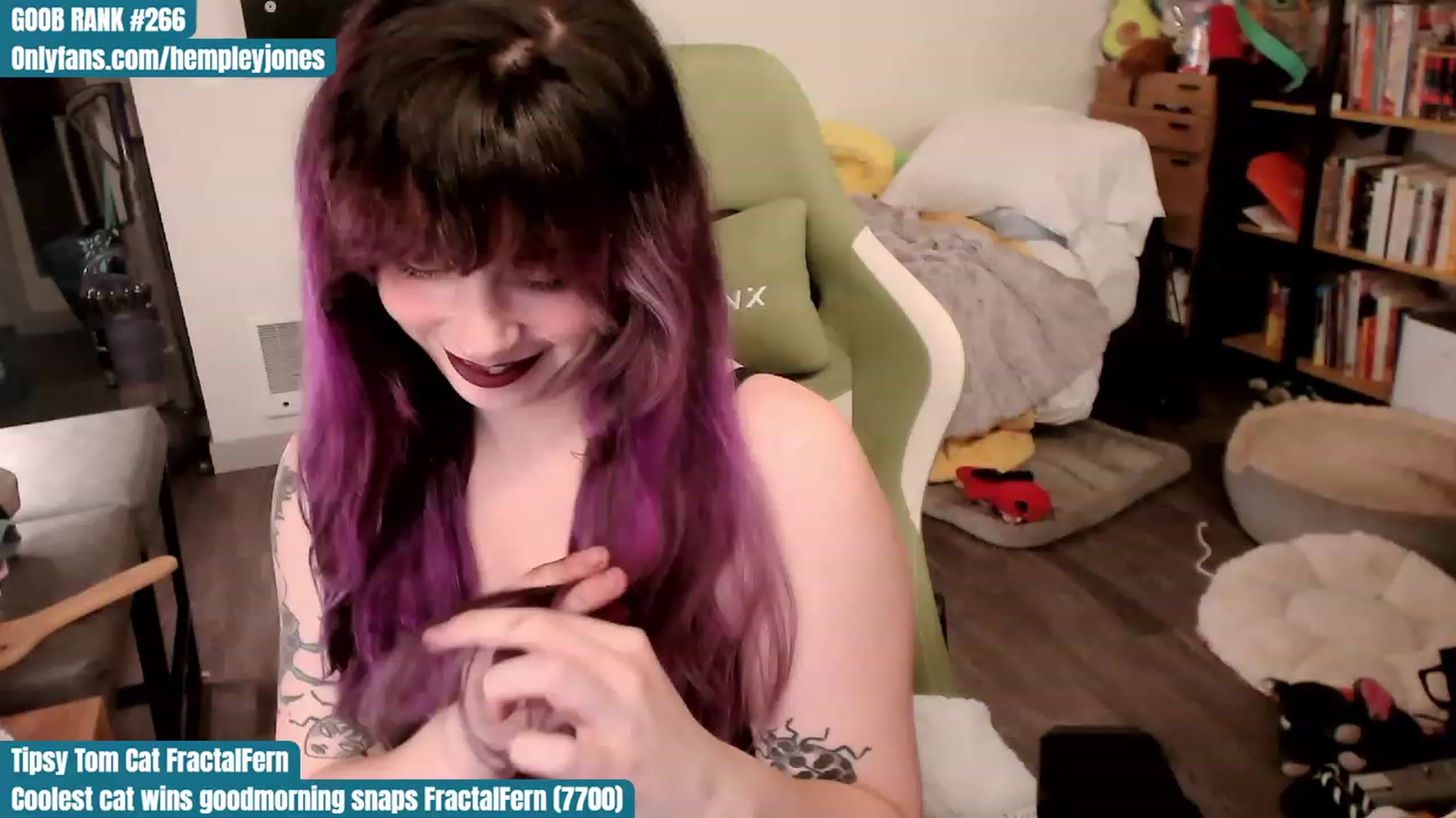 Gallery image thumbnail from Hempley's myfreecams stream on, 11/04/2023, 02:10 image 16 of 20
