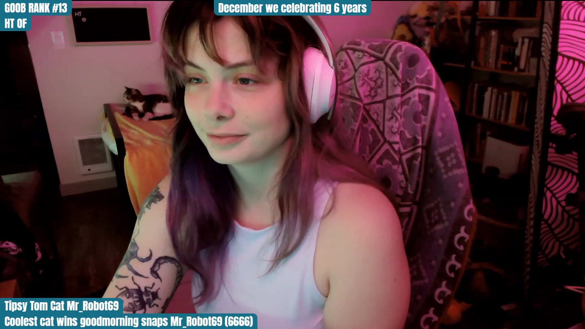 Gallery image thumbnail from Hempley's myfreecams stream on, 12/01/2023, 08:38 image 16 of 20