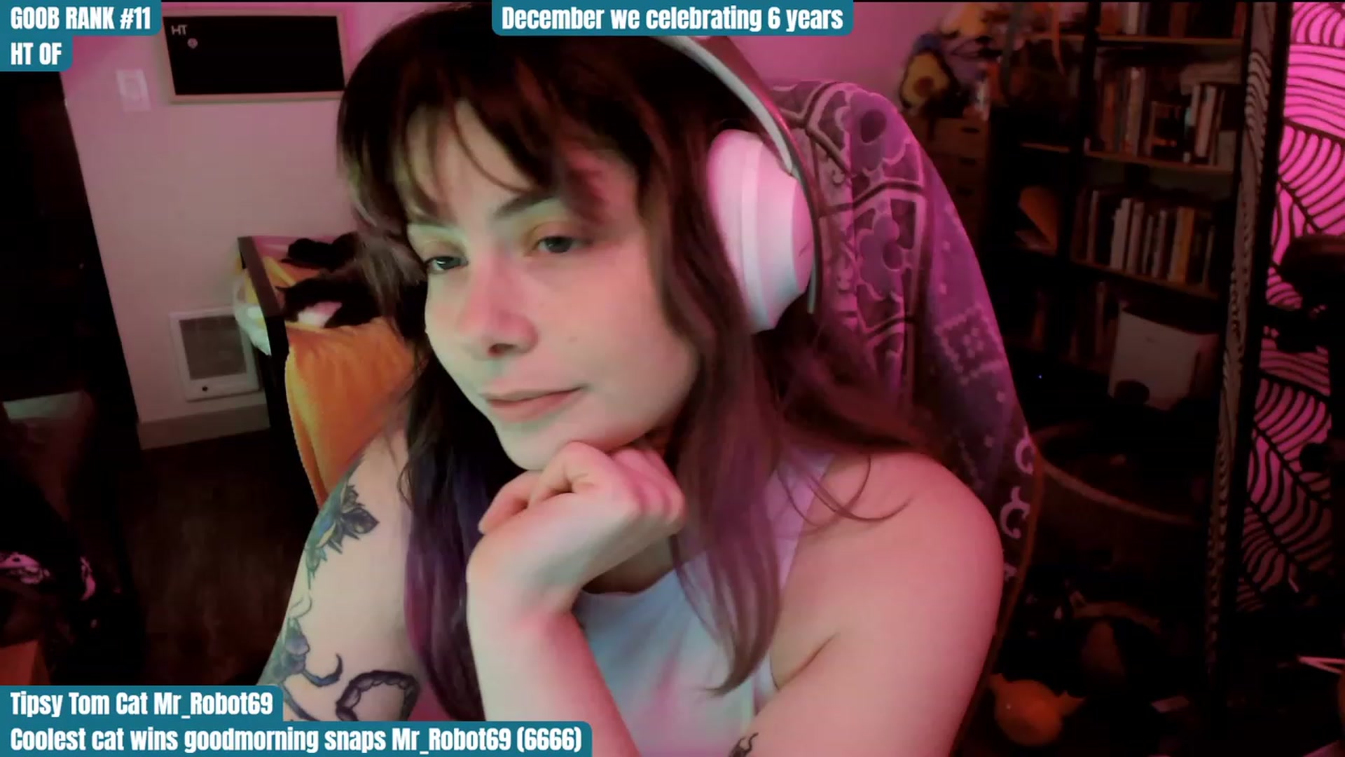 Gallery image thumbnail from Hempley's myfreecams stream on, 12/01/2023, 08:38 image 9 of 20