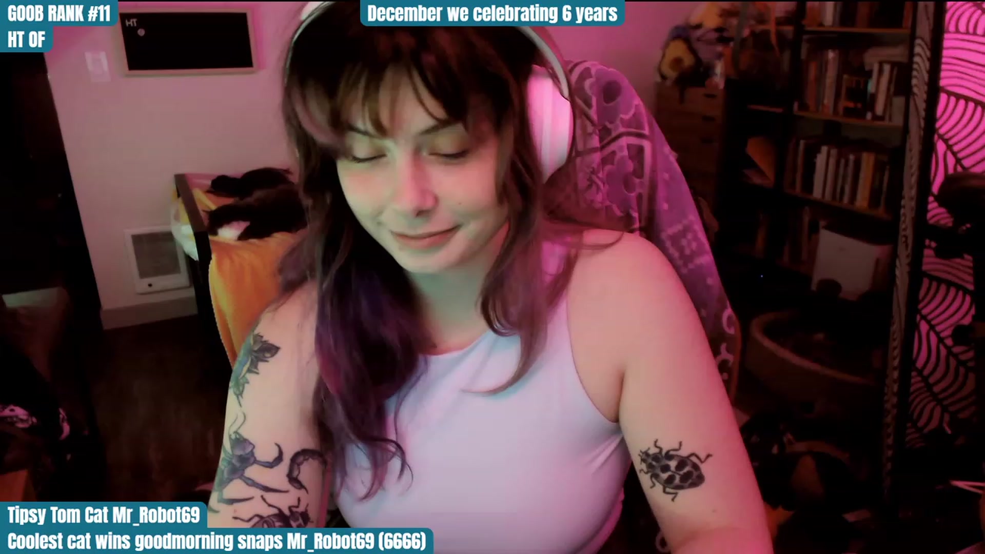 Gallery image thumbnail from Hempley's myfreecams stream on, 12/01/2023, 08:38 image 7 of 20