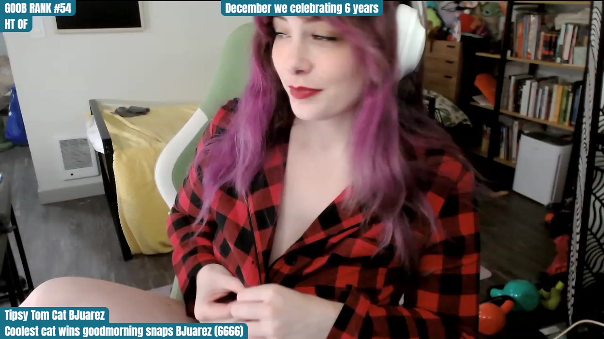 Gallery image thumbnail from Hempley's myfreecams stream on, 12/02/2023, 02:20 image 12 of 20