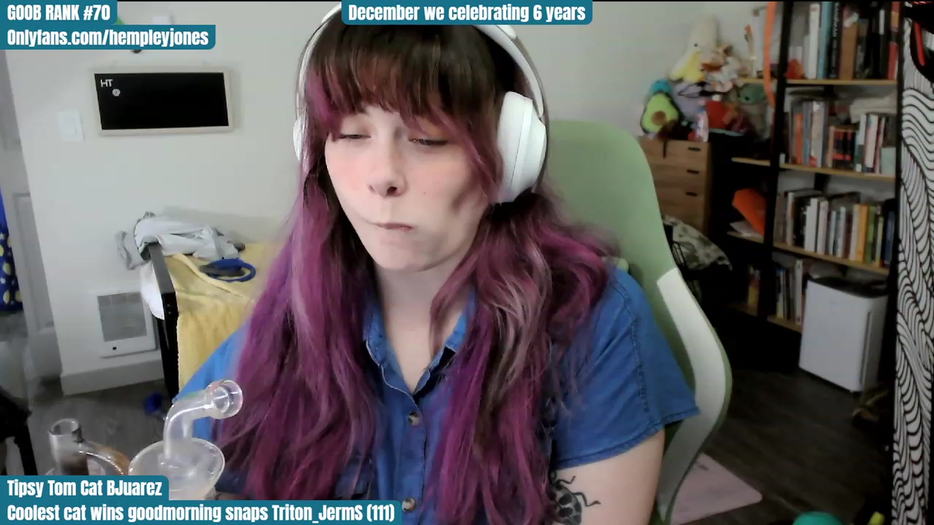Gallery image thumbnail from Hempley's myfreecams stream on, 12/03/2023, 24:02 image 2 of 20