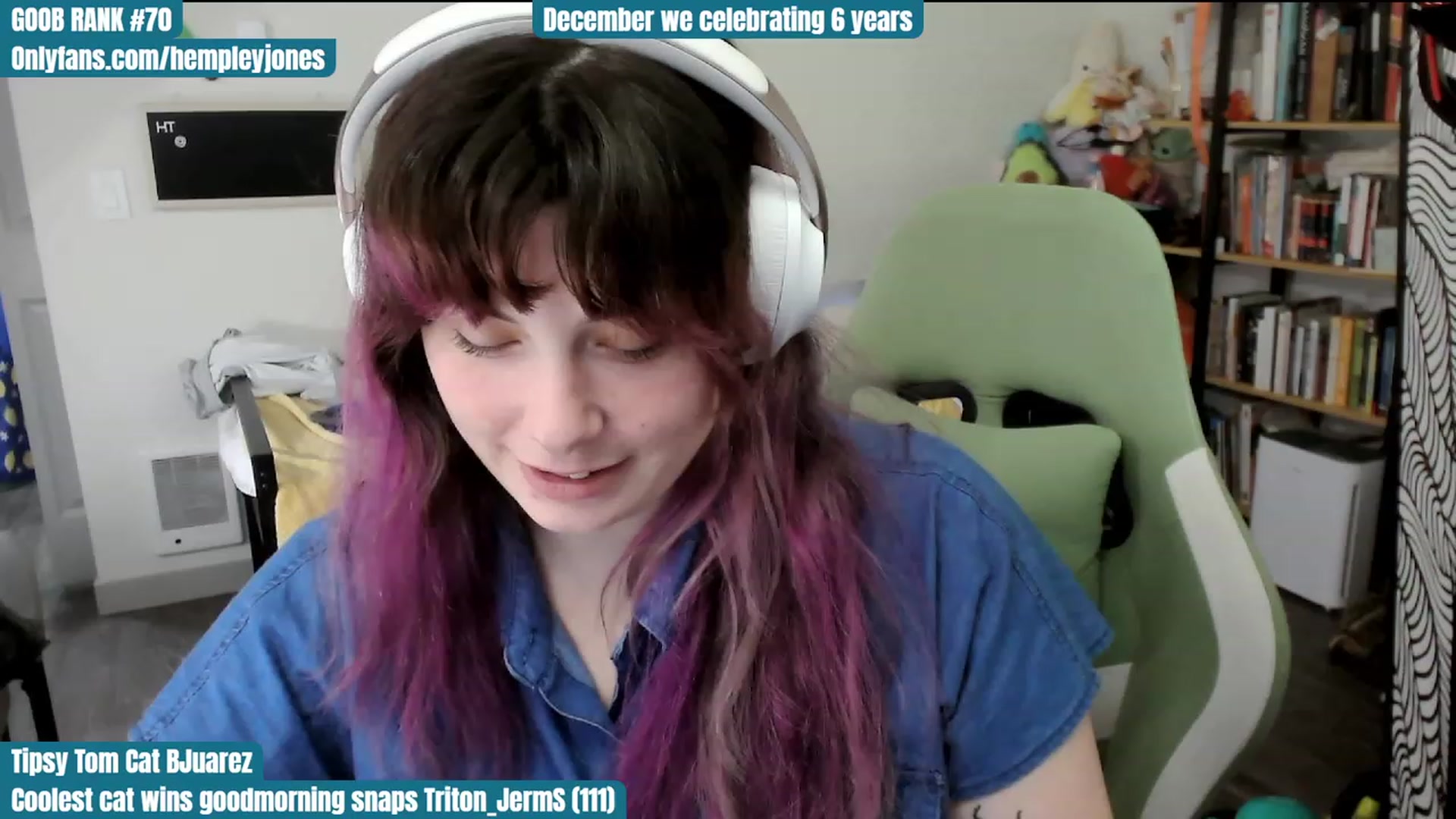 Gallery image thumbnail from Hempley's myfreecams stream on, 12/03/2023, 24:02 image 16 of 20
