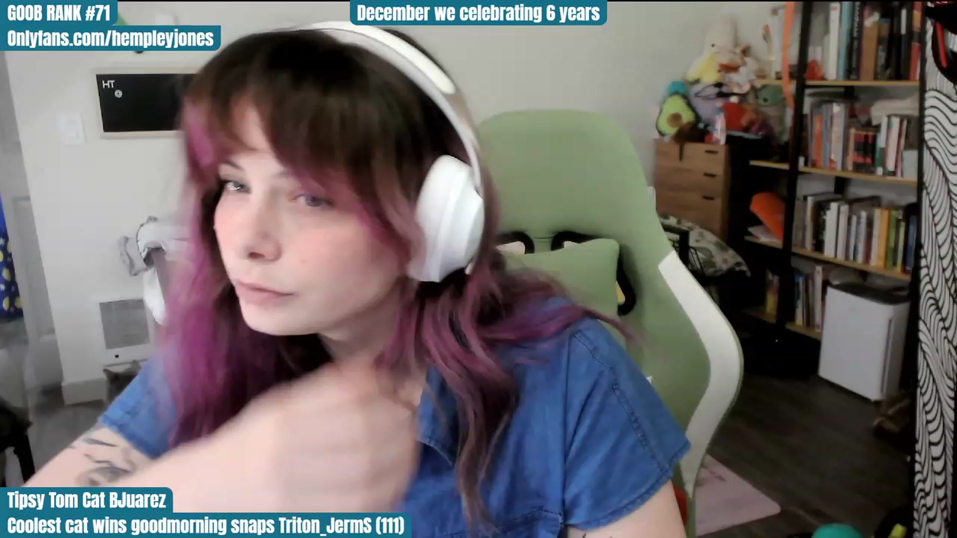 Gallery image thumbnail from Hempley's myfreecams stream on, 12/03/2023, 01:24 image 9 of 20