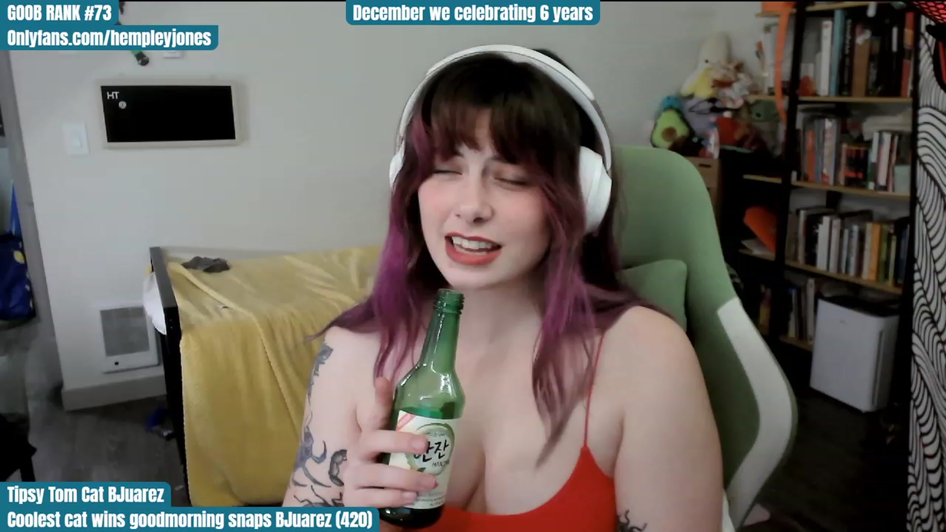 Gallery image thumbnail from Hempley's myfreecams stream on, 12/03/2023, 04:59 image 10 of 20