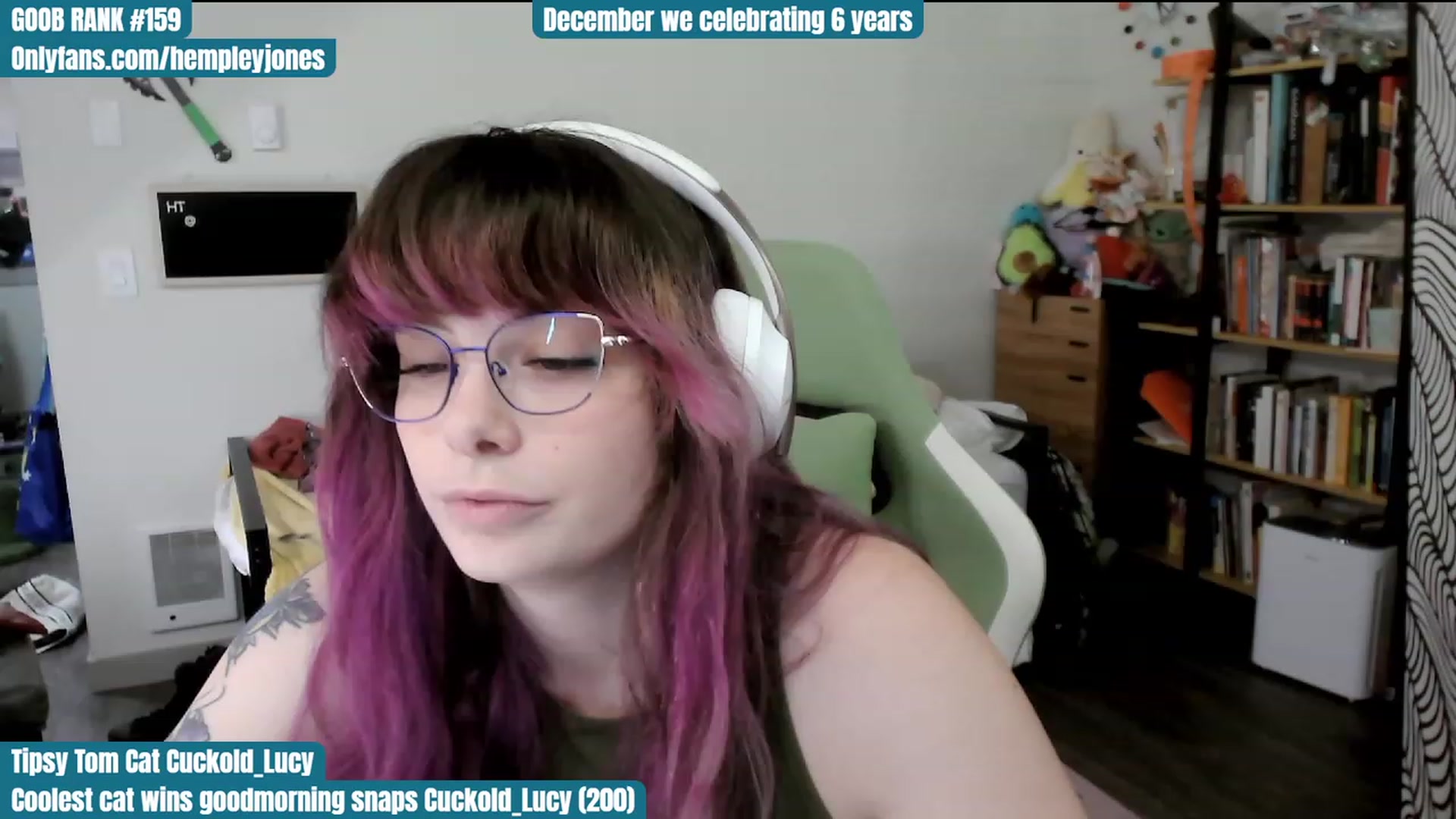 Gallery image thumbnail from Hempley's myfreecams stream on, 12/05/2023, 24:41 image 18 of 20