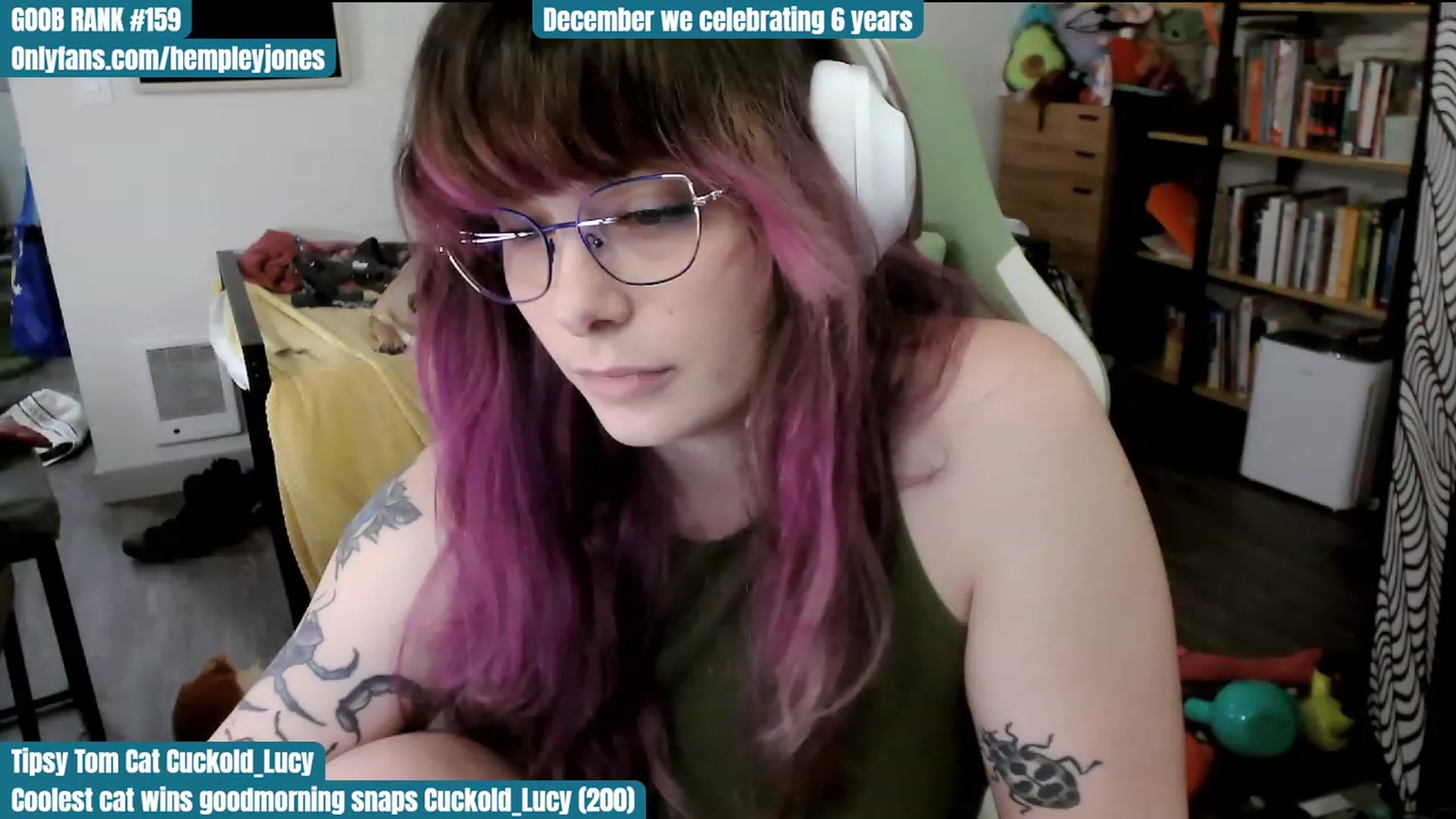 Gallery image thumbnail from Hempley's myfreecams stream on, 12/05/2023, 24:41 image 19 of 20