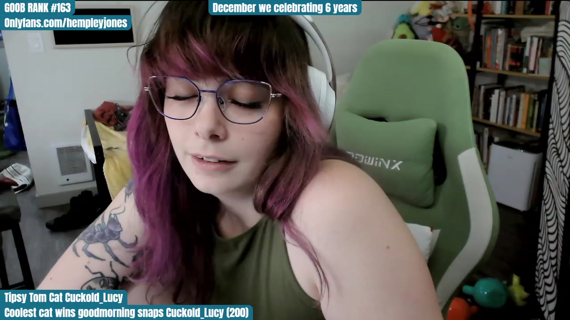 Gallery image thumbnail from Hempley's myfreecams stream on, 12/05/2023, 24:41 image 10 of 20