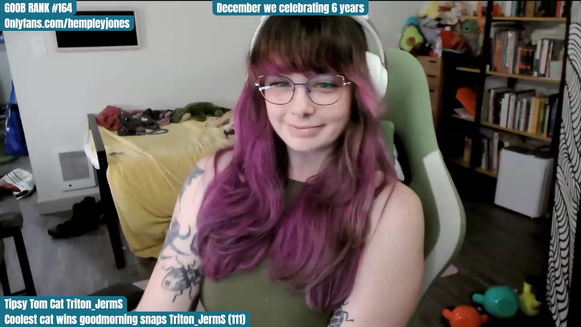 Gallery image thumbnail from Hempley's myfreecams stream on, 12/05/2023, 24:41 image 2 of 20
