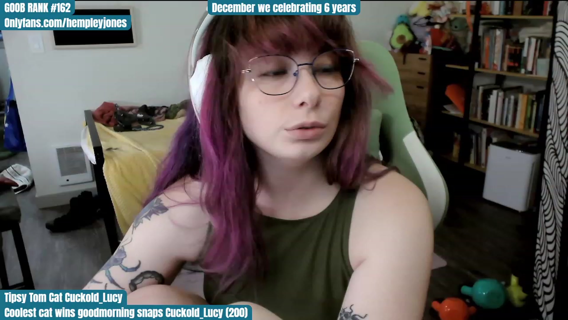 Gallery image thumbnail from Hempley's myfreecams stream on, 12/05/2023, 24:41 image 9 of 20