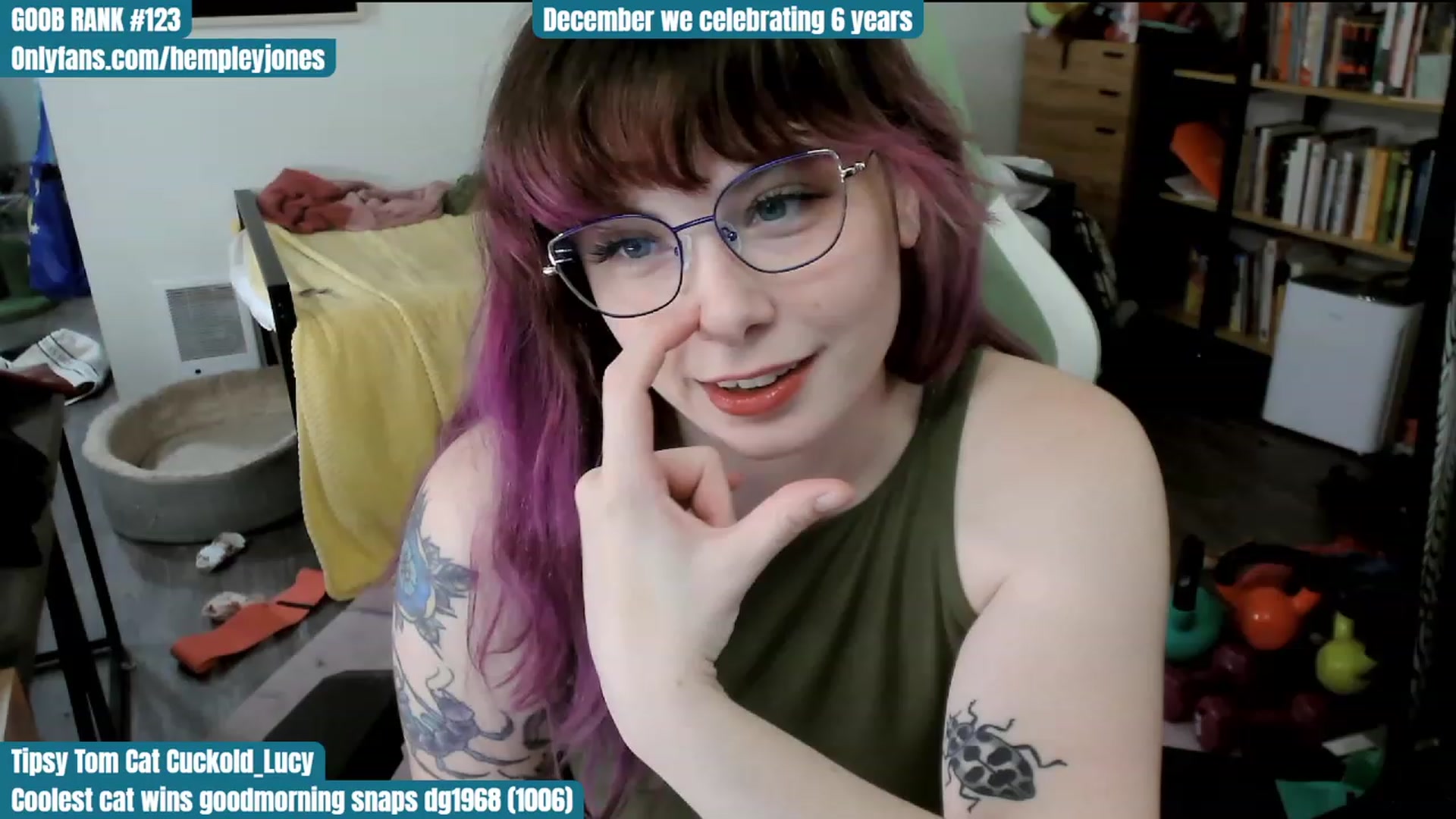 Gallery image thumbnail from Hempley's myfreecams stream on, 12/05/2023, 02:54 image 13 of 20