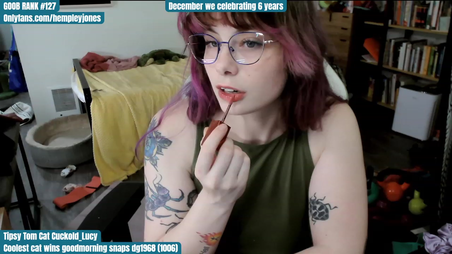 Gallery image thumbnail from Hempley's myfreecams stream on, 12/05/2023, 02:54 image 12 of 20