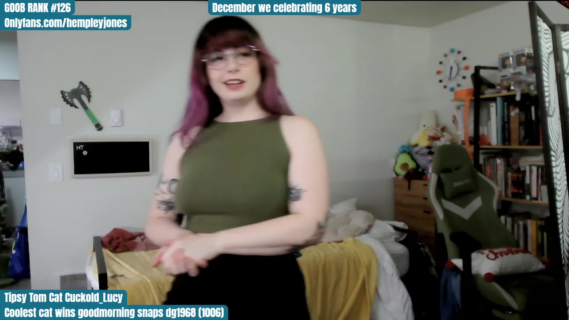 Gallery image thumbnail from Hempley's myfreecams stream on, 12/05/2023, 02:54 image 11 of 20