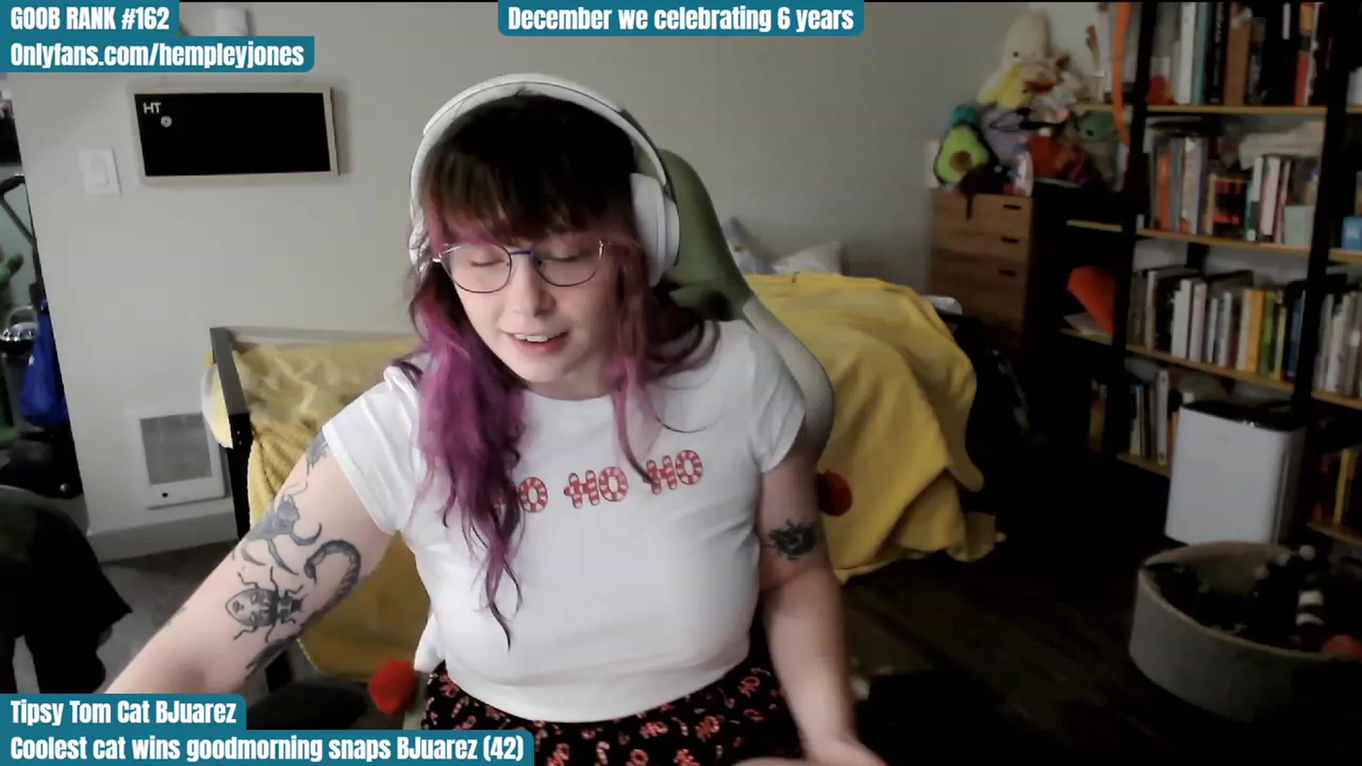 Gallery image thumbnail from Hempley's myfreecams stream on, 12/06/2023, 02:11 image 1 of 20