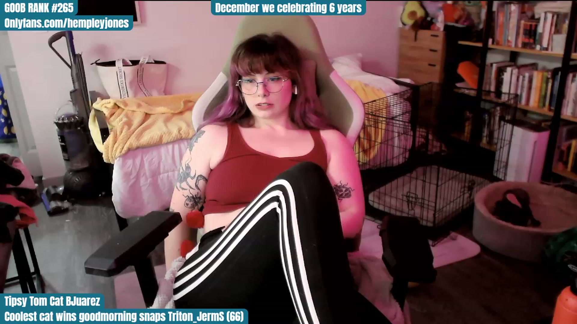 Gallery image thumbnail from Hempley's myfreecams stream on, 12/08/2023, 24:43 image 14 of 20