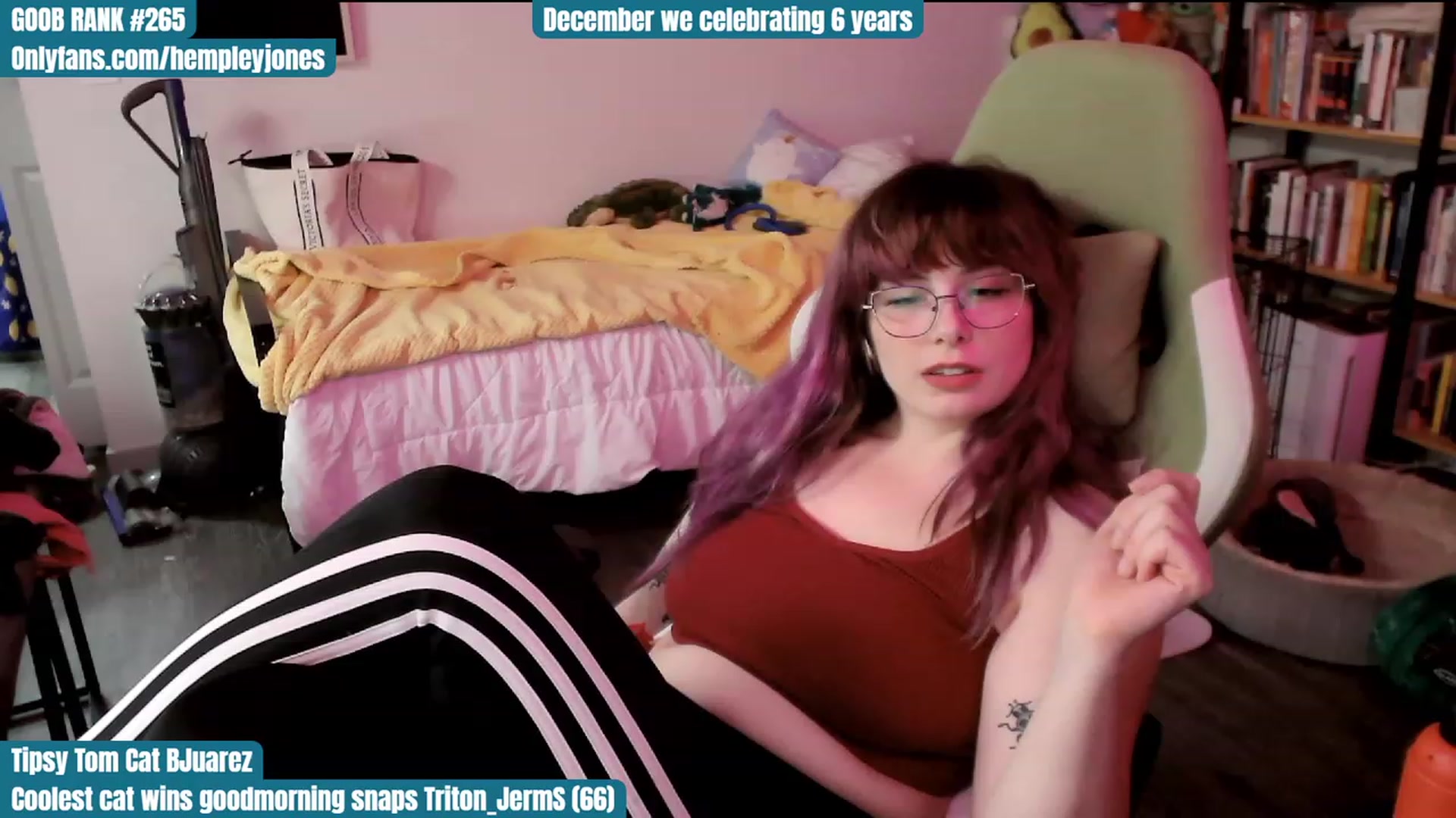 Gallery image thumbnail from Hempley's myfreecams stream on, 12/08/2023, 24:43 image 16 of 20