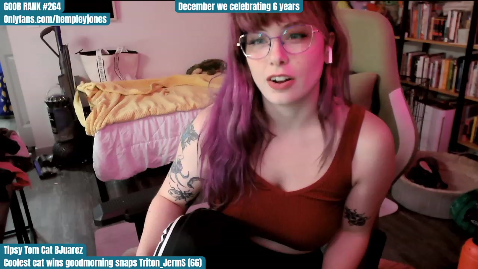 Gallery image thumbnail from Hempley's myfreecams stream on, 12/08/2023, 24:43 image 9 of 20