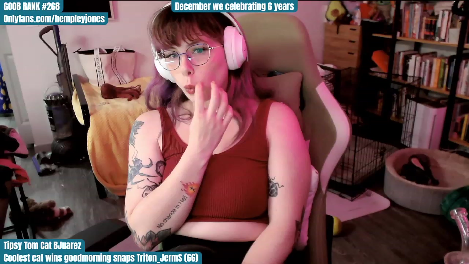 Gallery image thumbnail from Hempley's myfreecams stream on, 12/08/2023, 24:43 image 4 of 20