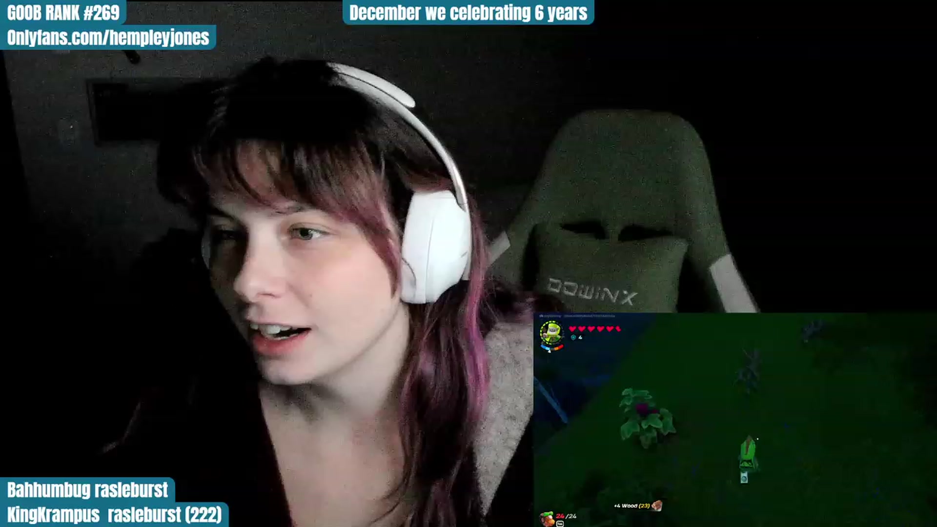 Gallery image thumbnail from Hempley's myfreecams stream on, 12/13/2023, 02:08 image 18 of 20