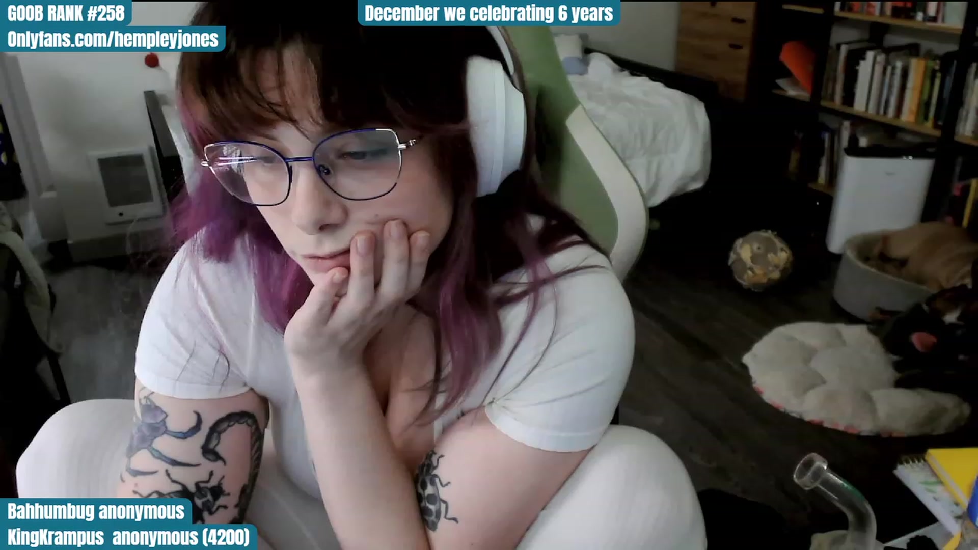 Gallery image thumbnail from Hempley's myfreecams stream on, 12/15/2023, 02:27 image 20 of 20