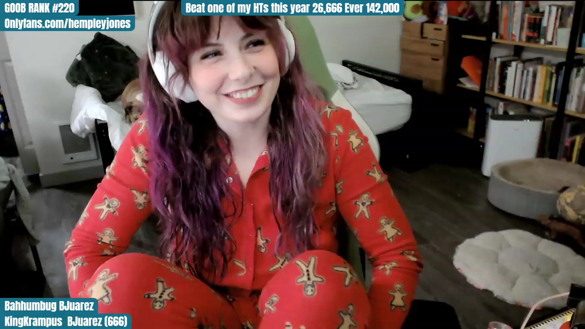 Gallery image thumbnail from Hempley's myfreecams stream on, 12/16/2023, 01:16 image 3 of 20
