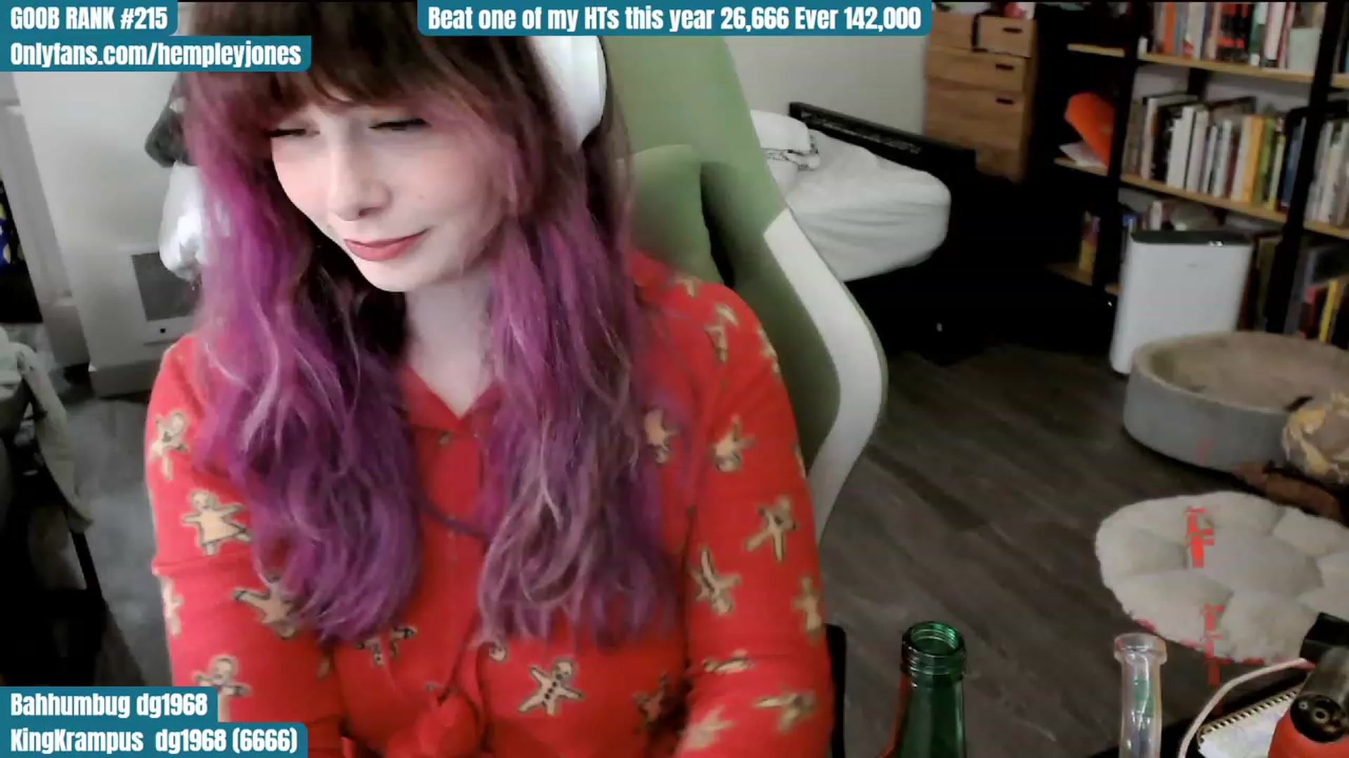Gallery image thumbnail from Hempley's myfreecams stream on, 12/16/2023, 03:14 image 5 of 20