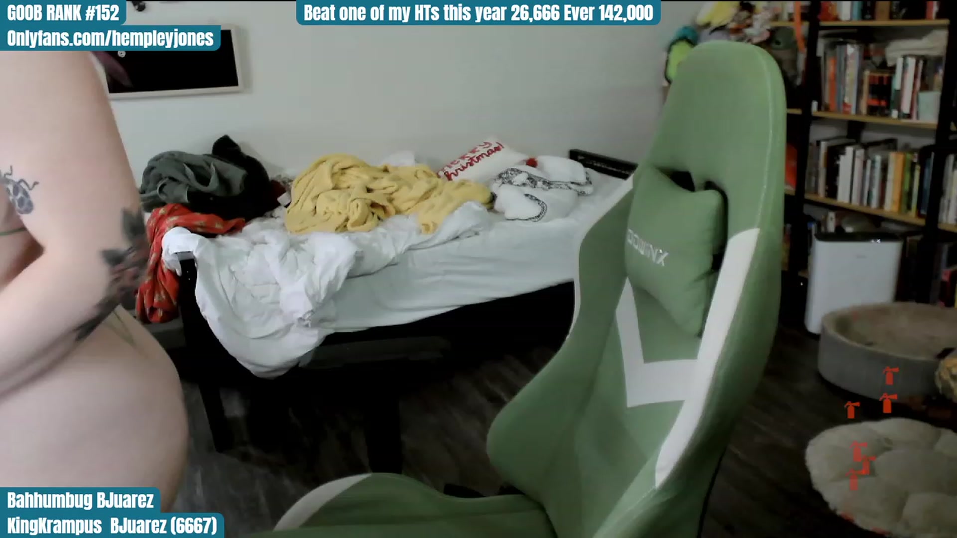 Gallery image thumbnail from Hempley's myfreecams stream on, 12/16/2023, 03:14 image 20 of 20