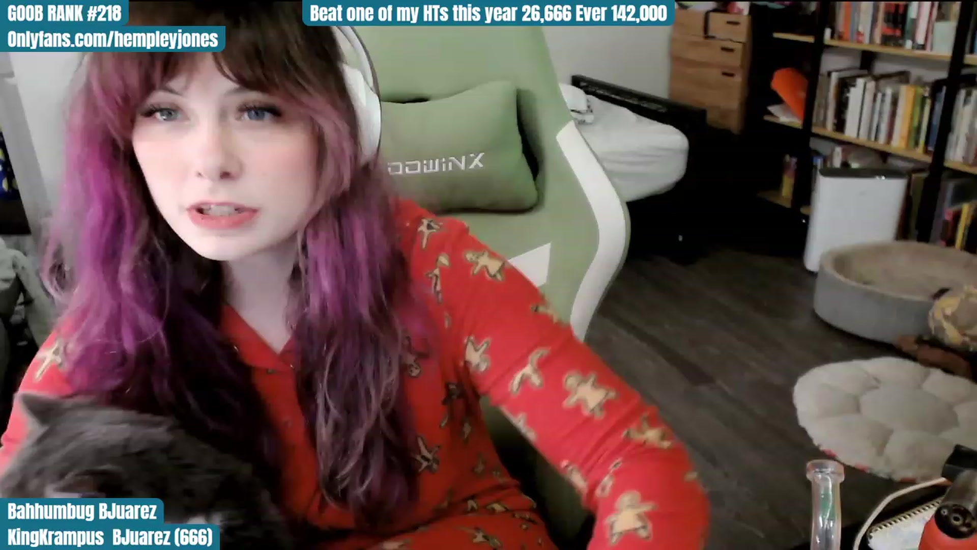 Gallery image thumbnail from Hempley's myfreecams stream on, 12/16/2023, 03:14 image 1 of 20