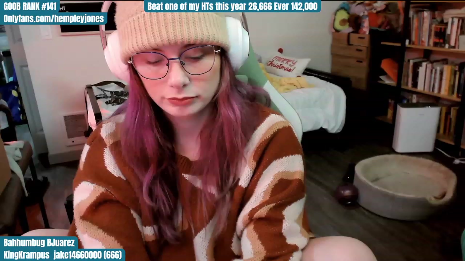 Gallery image thumbnail from Hempley's myfreecams stream on, 12/17/2023, 07:33 image 6 of 20