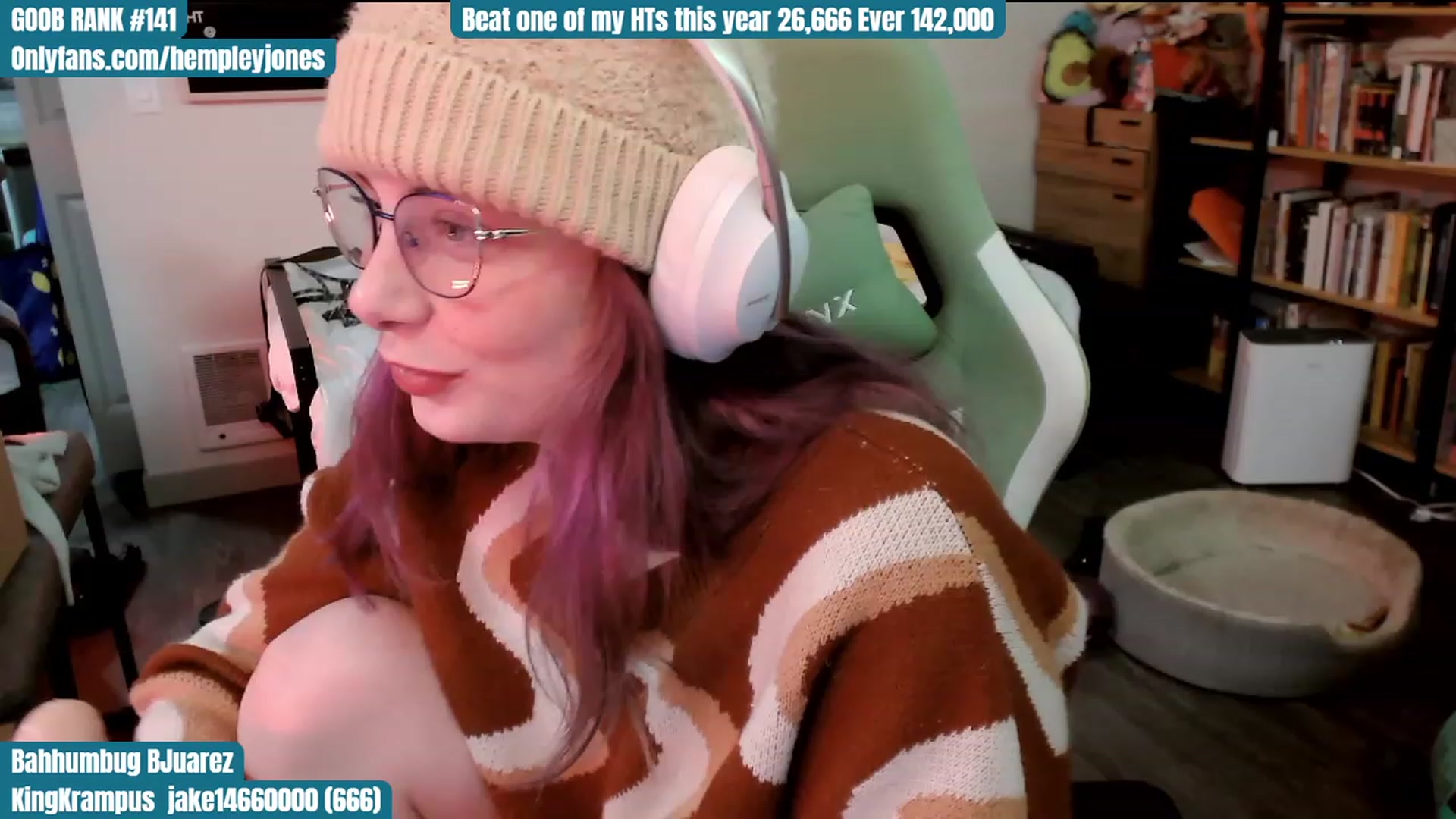 Gallery image thumbnail from Hempley's myfreecams stream on, 12/17/2023, 07:33 image 16 of 20