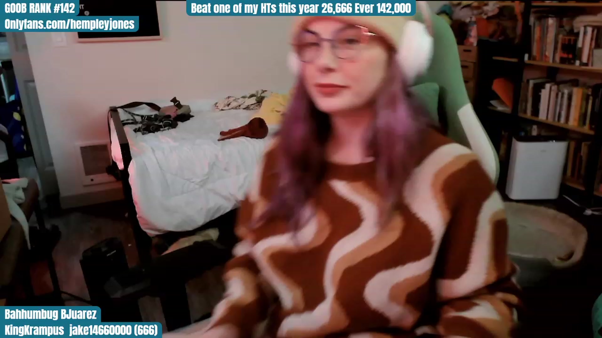 Gallery image thumbnail from Hempley's myfreecams stream on, 12/17/2023, 07:33 image 18 of 20