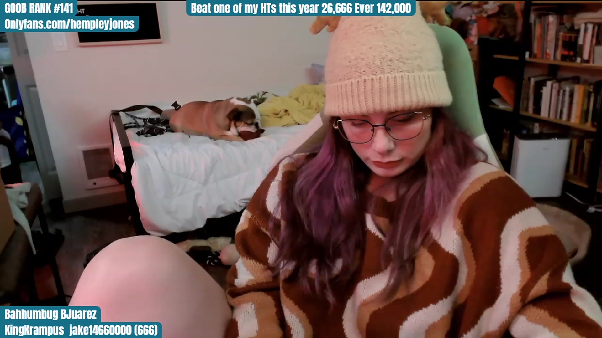 Gallery image thumbnail from Hempley's myfreecams stream on, 12/17/2023, 07:33 image 3 of 20