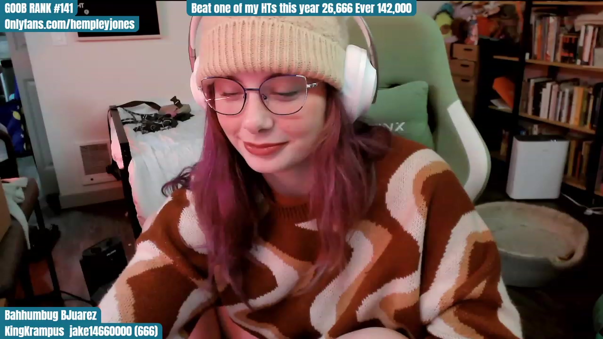 Gallery image thumbnail from Hempley's myfreecams stream on, 12/17/2023, 07:33 image 17 of 20
