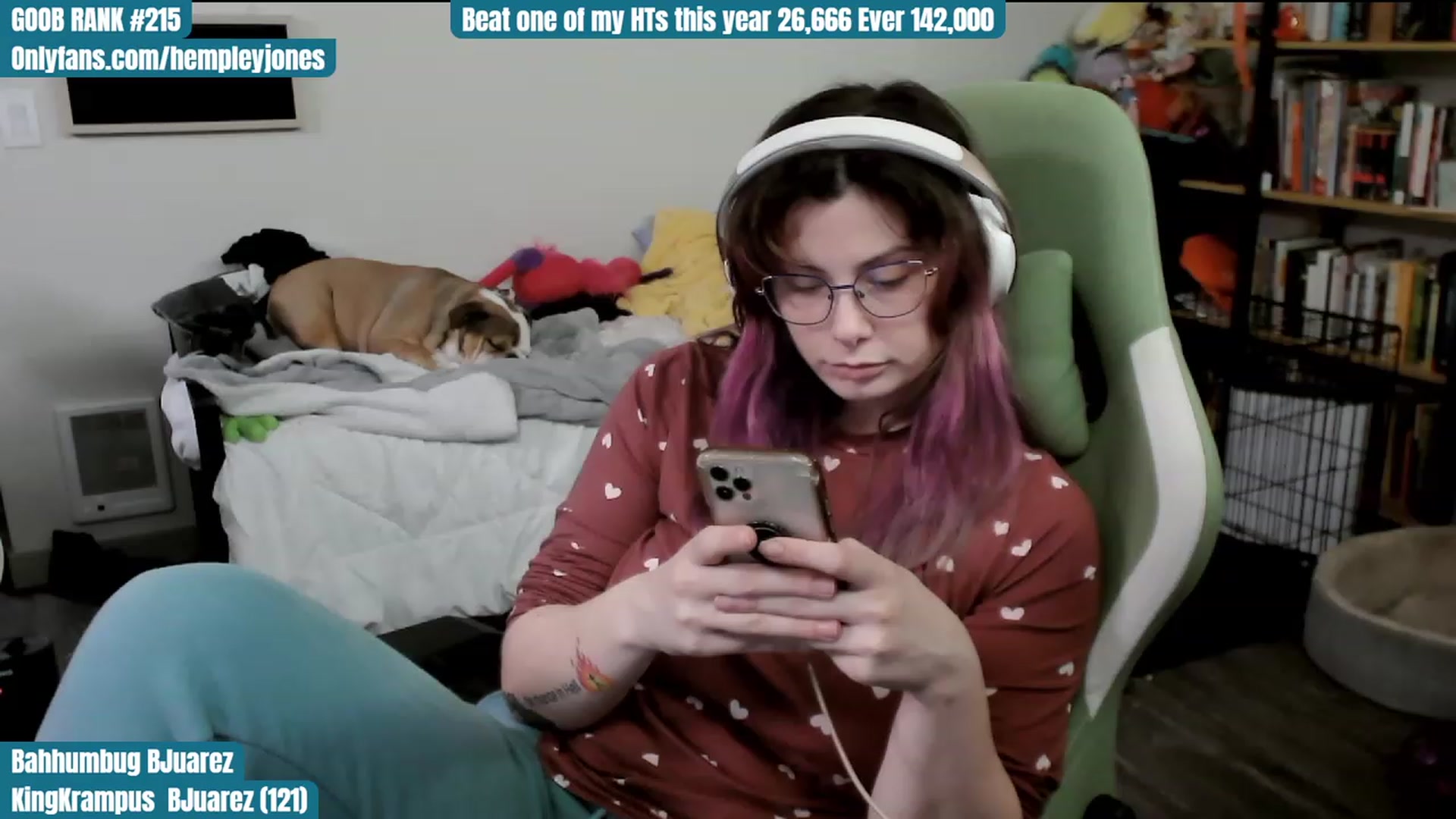 Gallery image thumbnail from Hempley's myfreecams stream on, 12/24/2023, 02:42 image 5 of 20