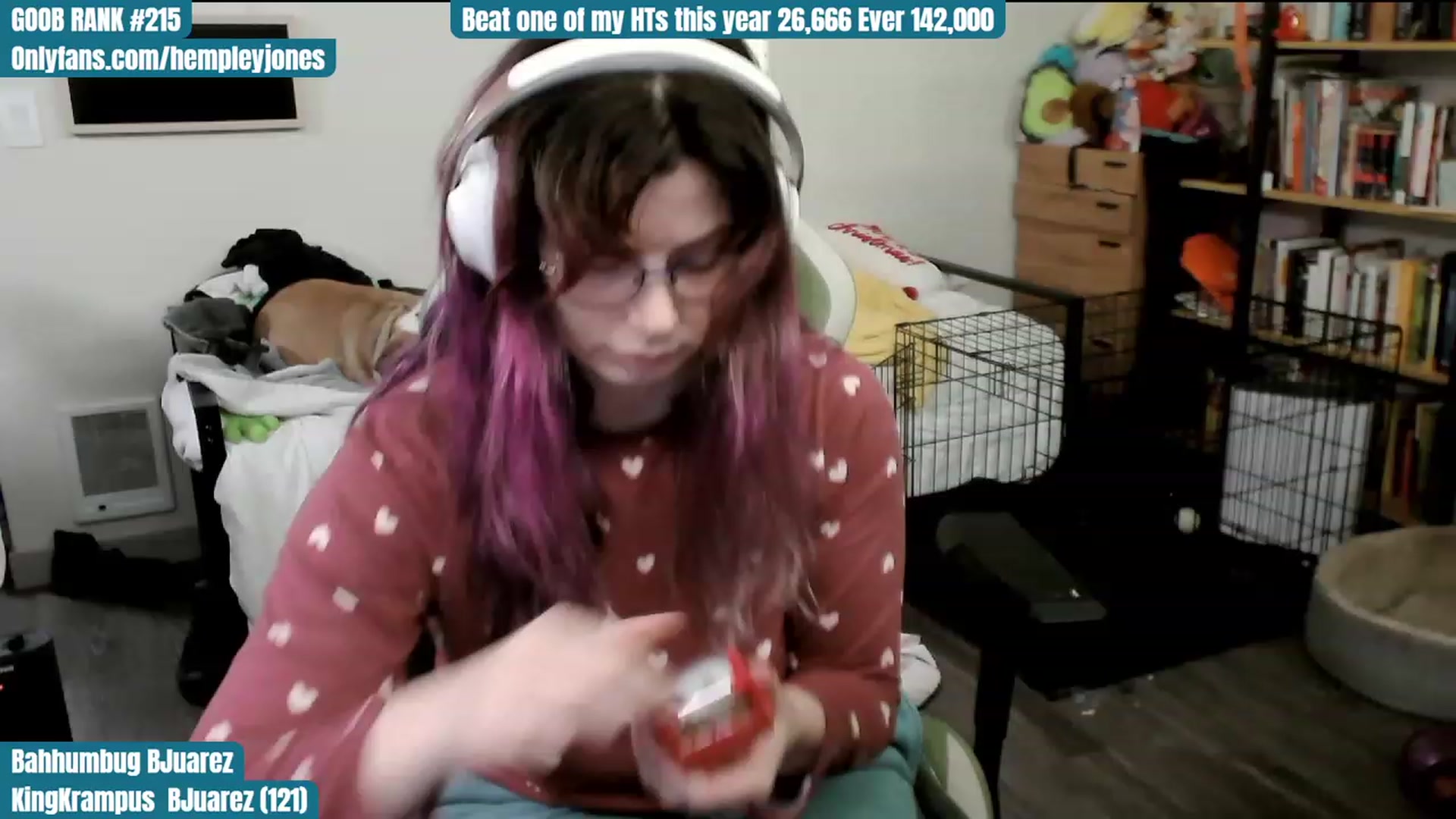 Gallery image thumbnail from Hempley's myfreecams stream on, 12/24/2023, 02:42 image 11 of 20