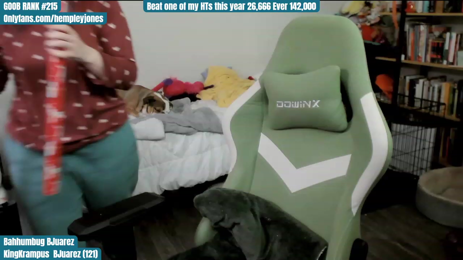 Gallery image thumbnail from Hempley's myfreecams stream on, 12/24/2023, 02:42 image 6 of 20