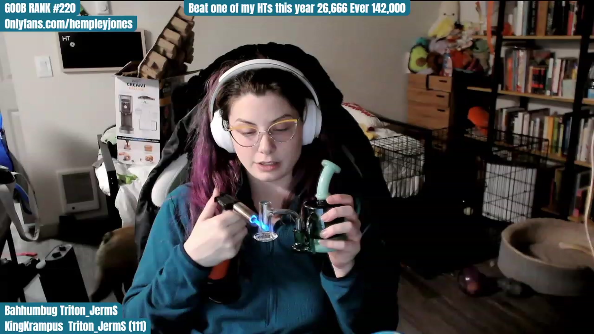 Gallery image thumbnail from Hempley's myfreecams stream on, 12/25/2023, 02:54 image 4 of 20