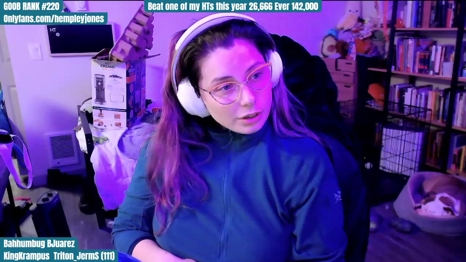 Gallery image thumbnail from Hempley's myfreecams stream on, 12/25/2023, 04:05 image 2 of 20