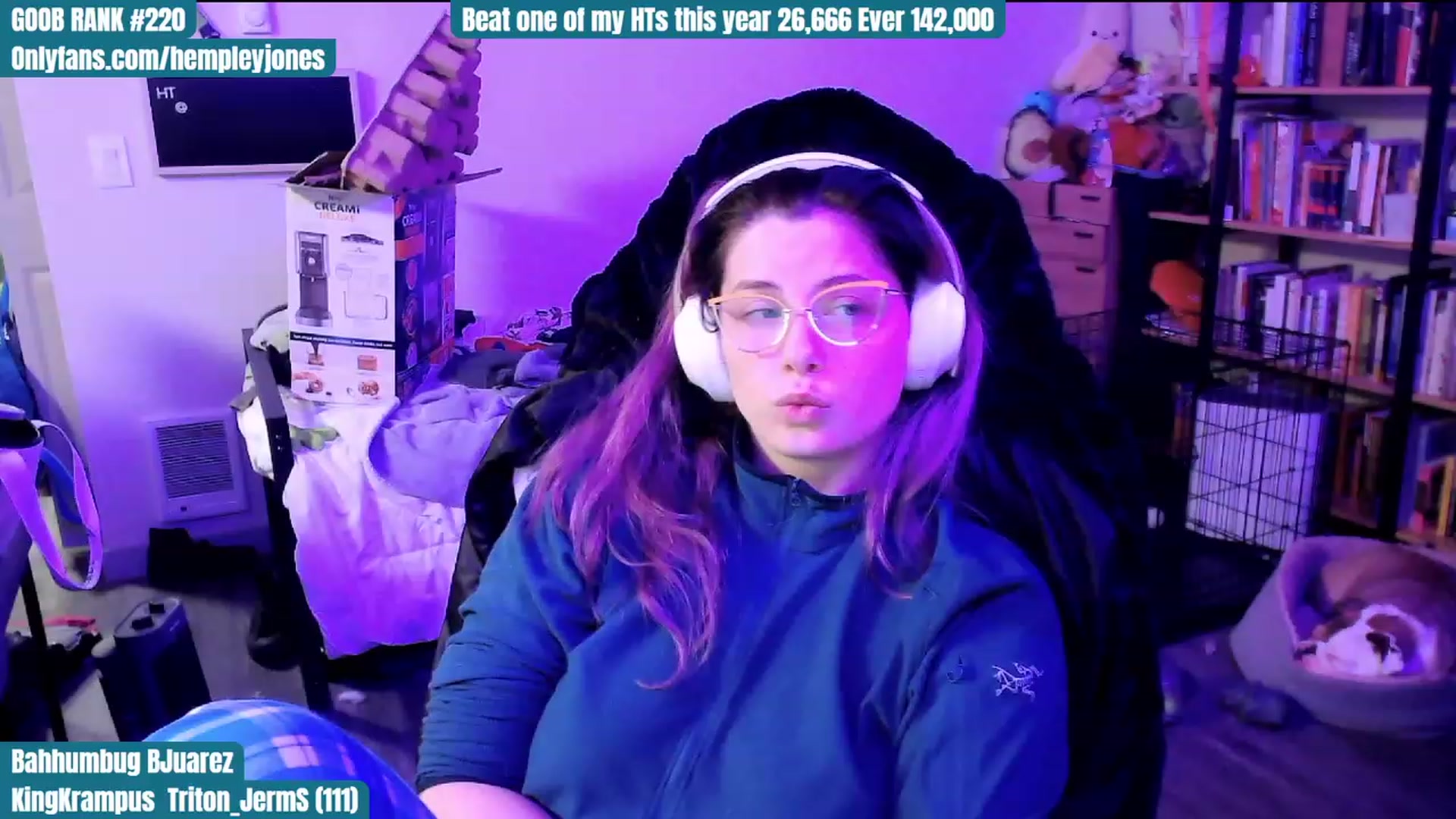 Gallery image thumbnail from Hempley's myfreecams stream on, 12/25/2023, 04:05 image 10 of 20