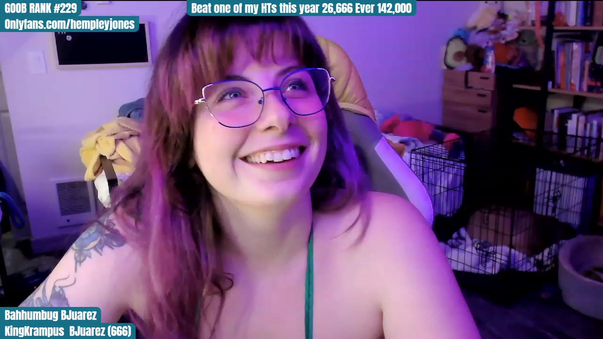 Gallery image thumbnail from Hempley's myfreecams stream on, 12/27/2023, 01:30 image 10 of 20