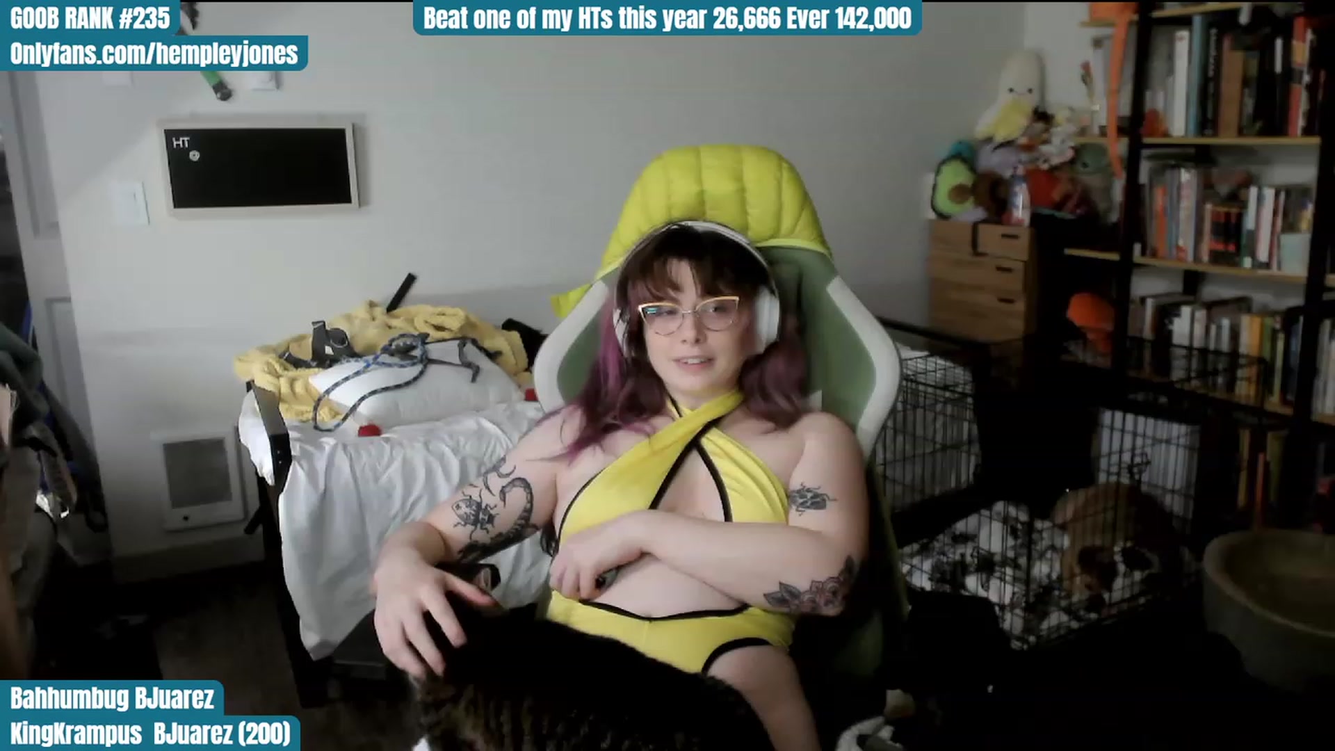 Gallery image thumbnail from Hempley's myfreecams stream on, 12/29/2023, 06:12 image 10 of 20