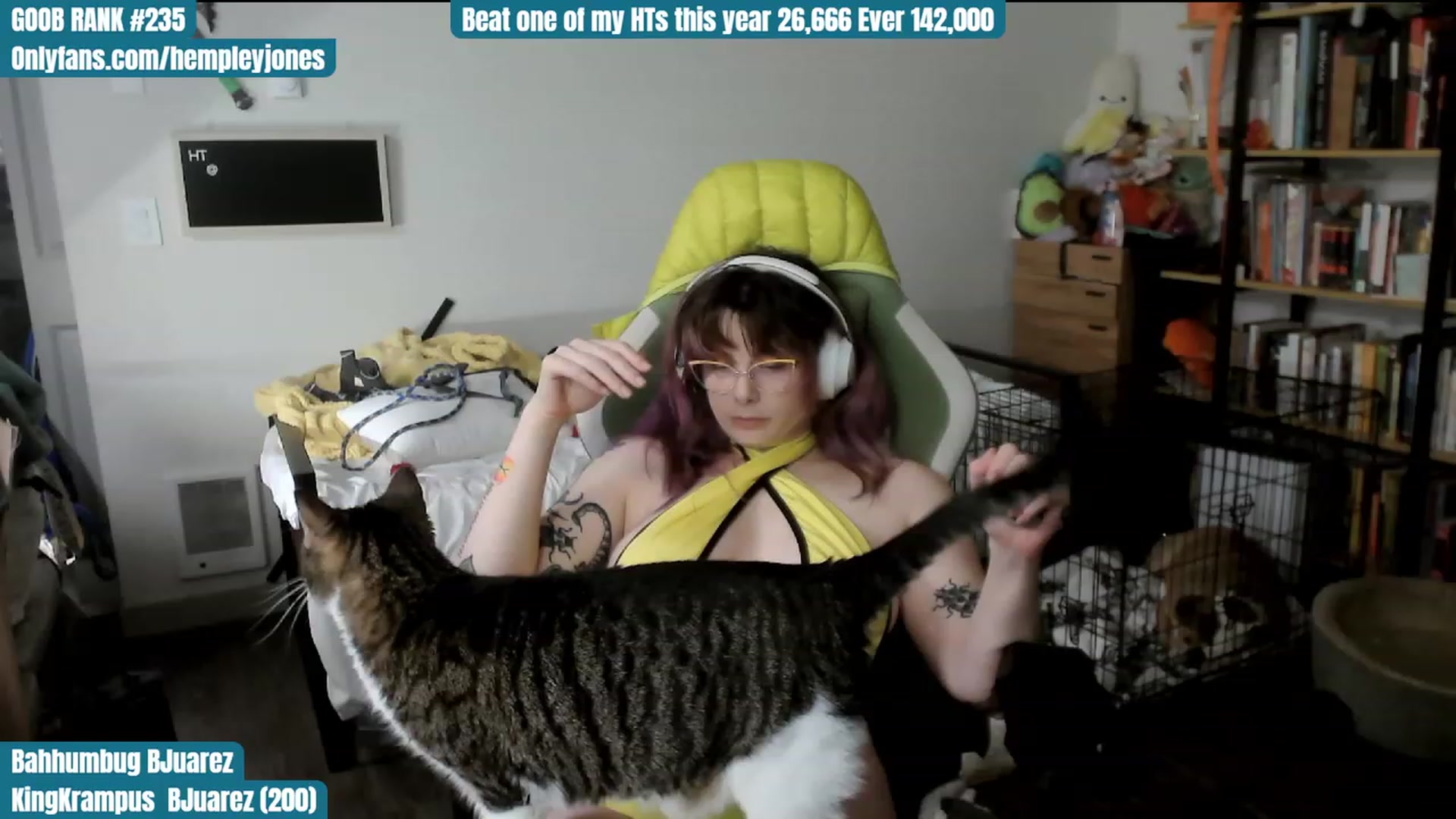 Gallery image thumbnail from Hempley's myfreecams stream on, 12/29/2023, 06:12 image 13 of 20