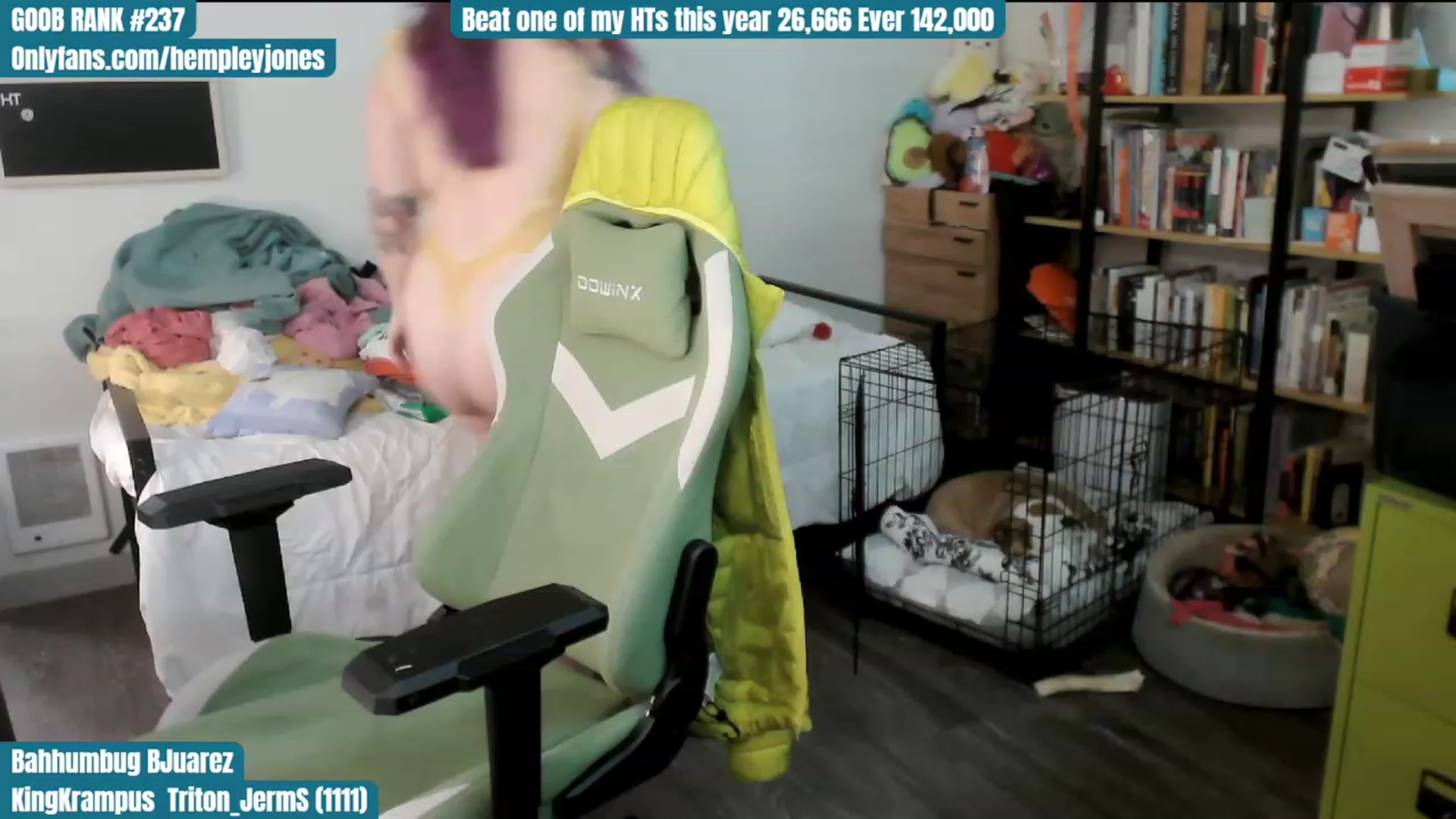 Gallery image thumbnail from Hempley's myfreecams stream on, 12/31/2023, 01:06 image 3 of 20
