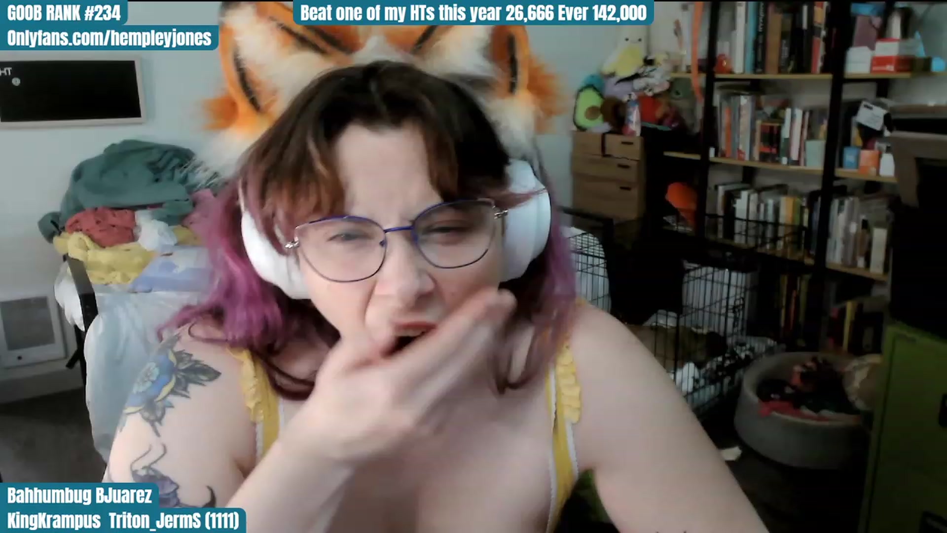 Gallery image thumbnail from Hempley's myfreecams stream on, 12/31/2023, 01:06 image 18 of 20